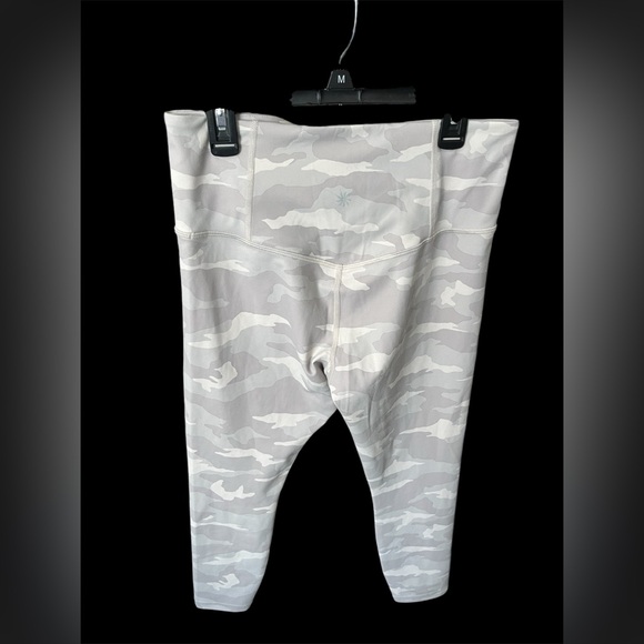 Athleta Elation Camo 7/8 Tight - Picture 2 of 4